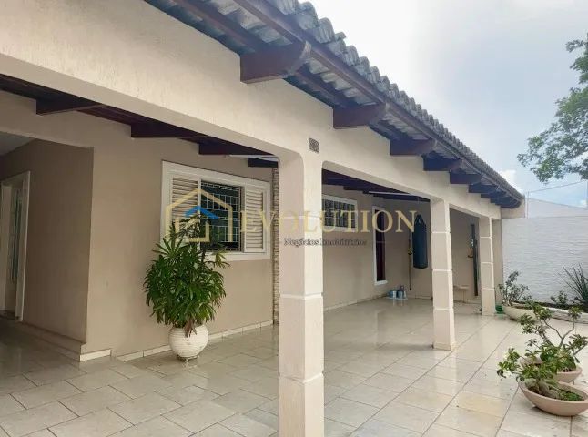 Casa à venda com 3 quartos, 201m² - Foto 4