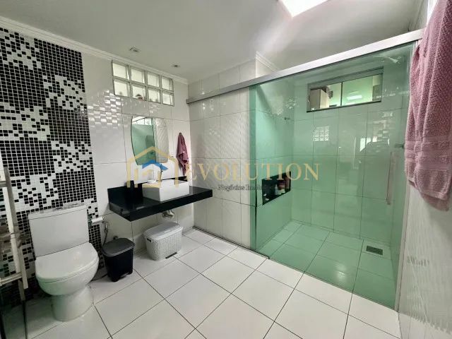 Casa à venda com 3 quartos, 201m² - Foto 9
