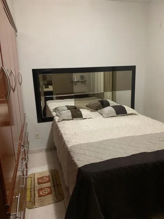 Casa à venda com 2 quartos, 65m² - Foto 1