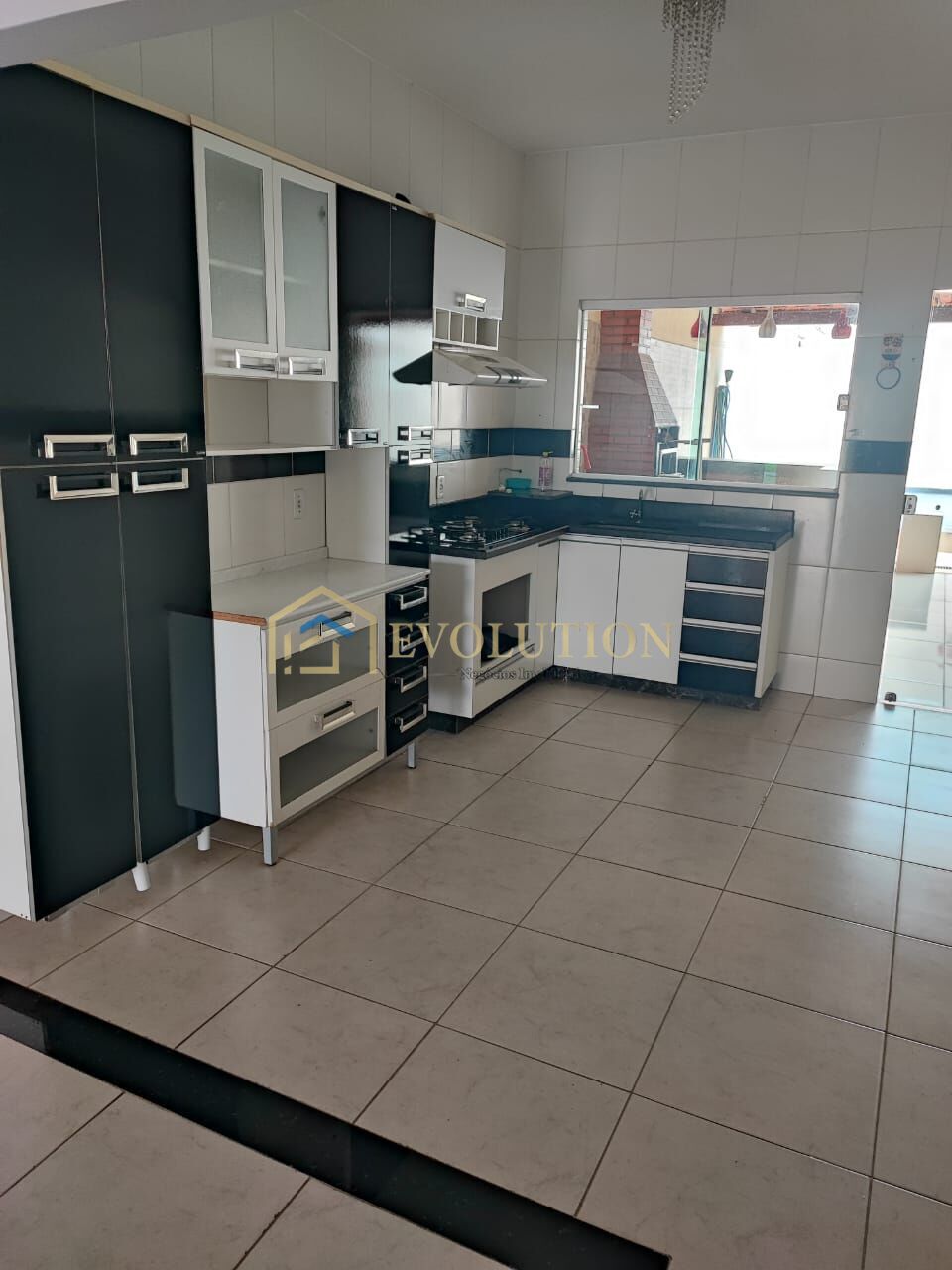 Casa à venda com 3 quartos, 130m² - Foto 3