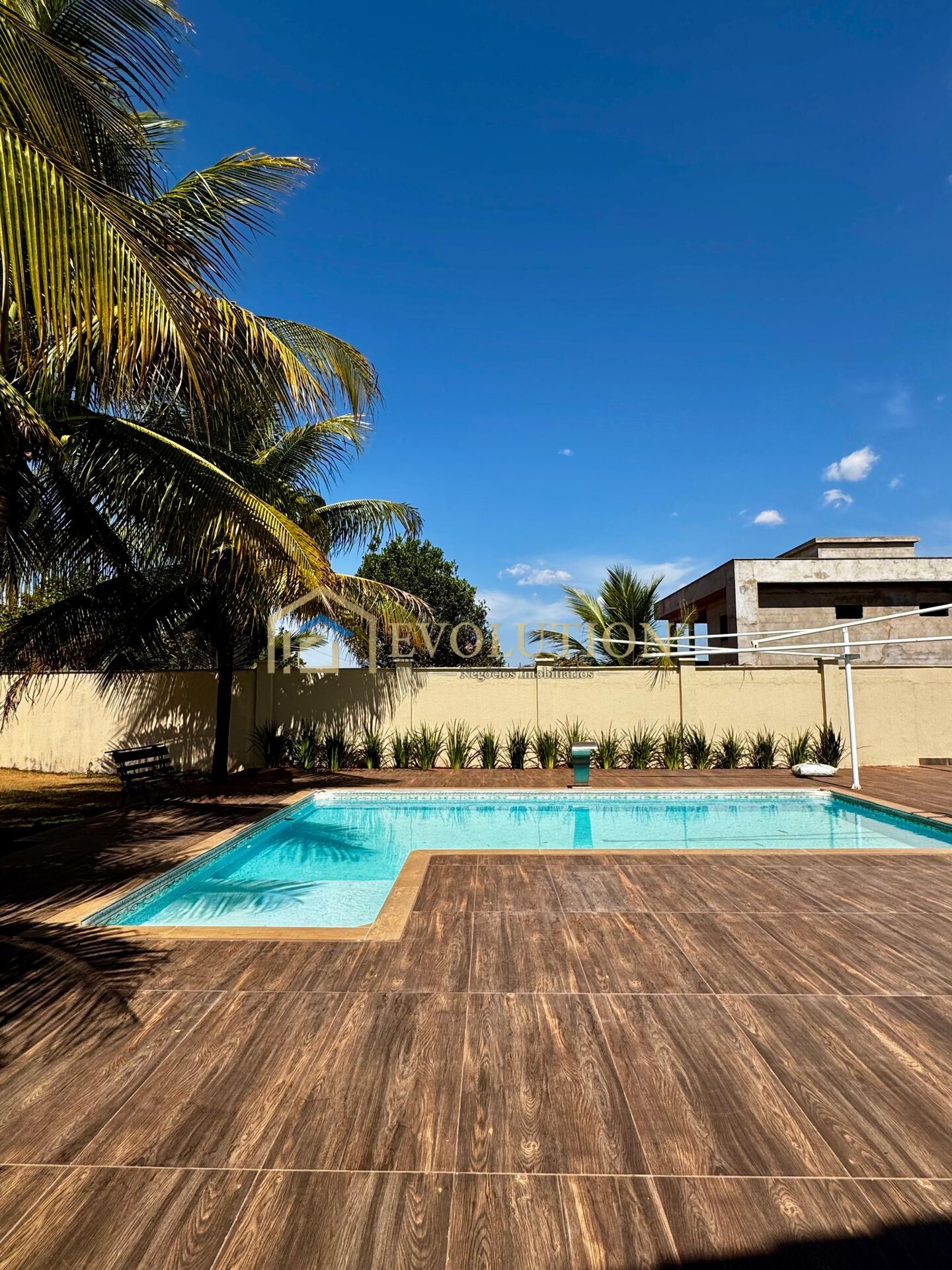 Chácara à venda com 3 quartos, 5000m² - Foto 1