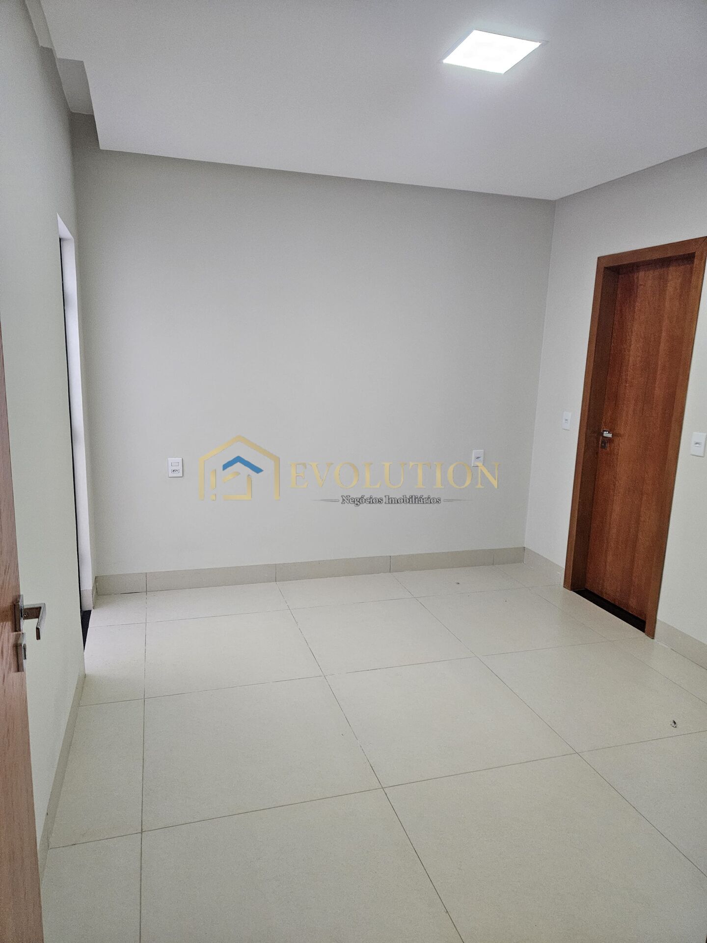 Casa à venda com 3 quartos, 212m² - Foto 9