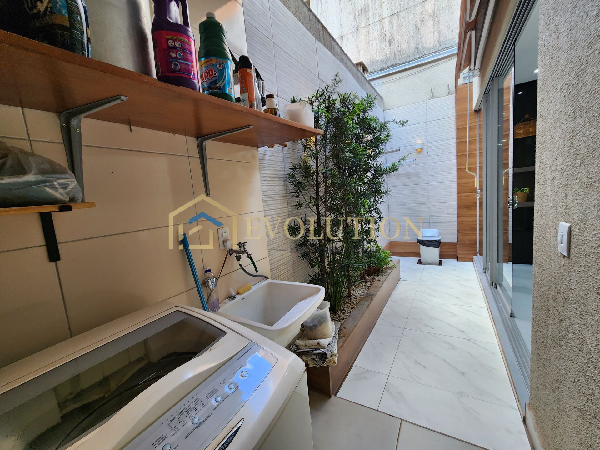 Casa de Condomínio à venda com 3 quartos, 156m² - Foto 3