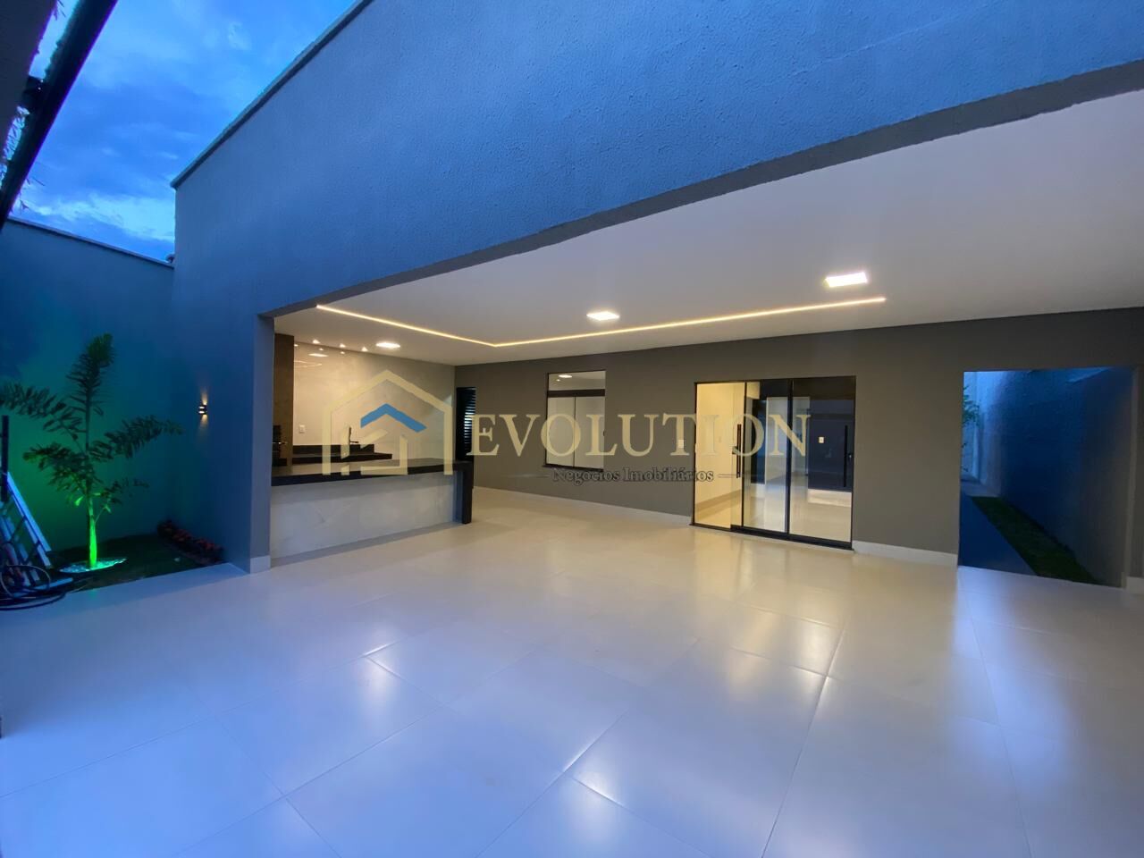 Casa, 3 quartos, 137 m² - Foto 2