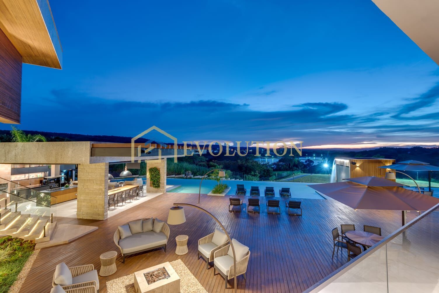 Casa de Condomínio, 4 quartos - Foto 1