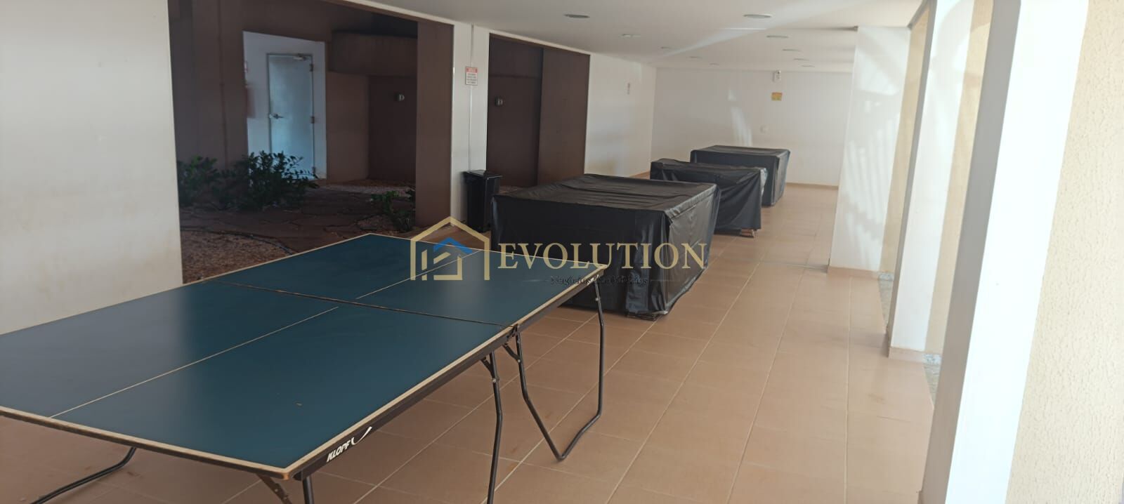 Apartamento à venda com 2 quartos, 67m² - Foto 32