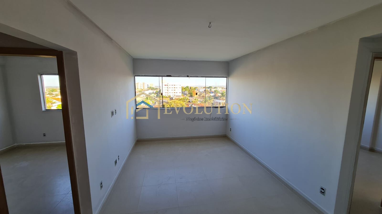 Apartamento à venda com 3 quartos, 82m² - Foto 4