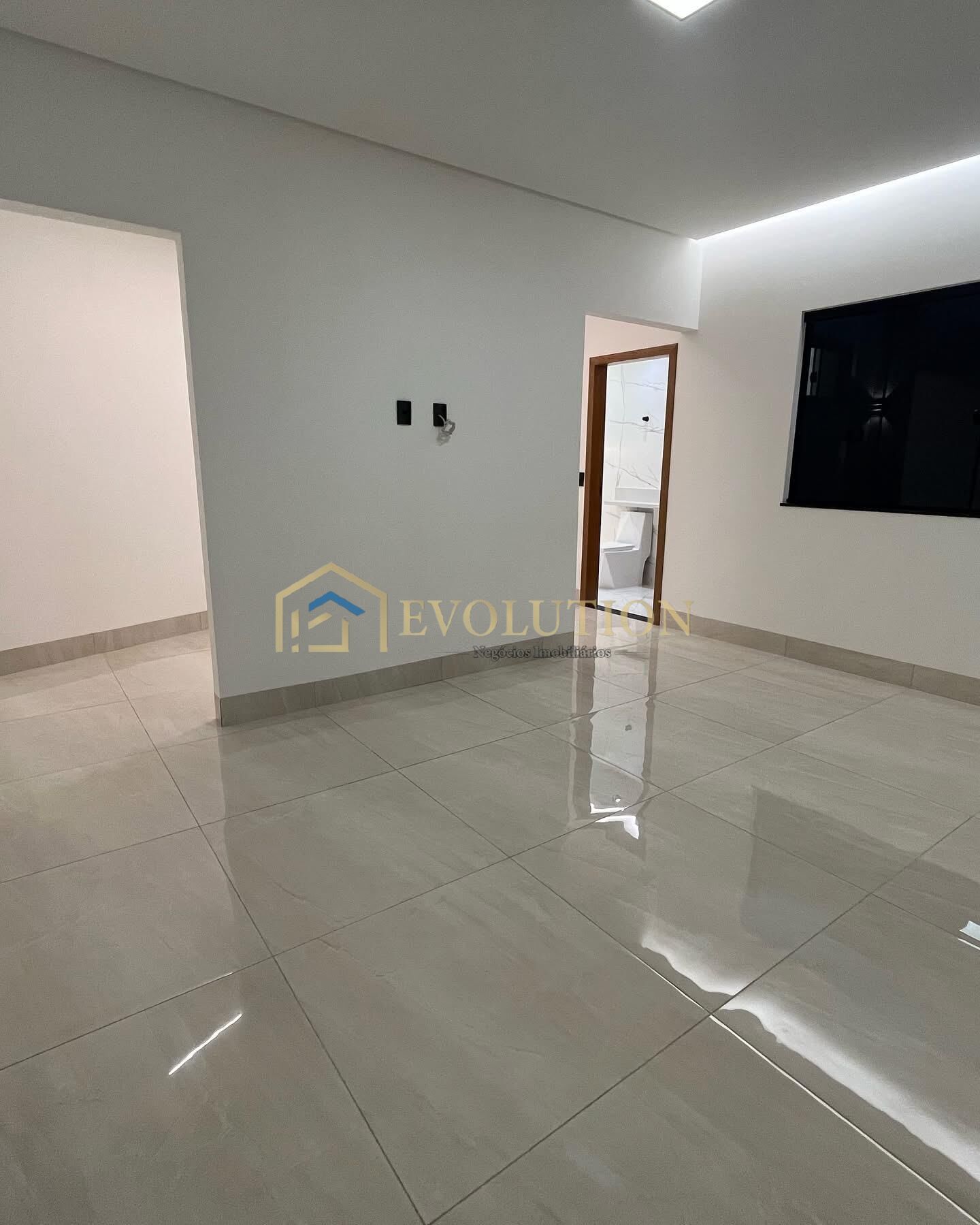 Casa à venda com 3 quartos, 199m² - Foto 8