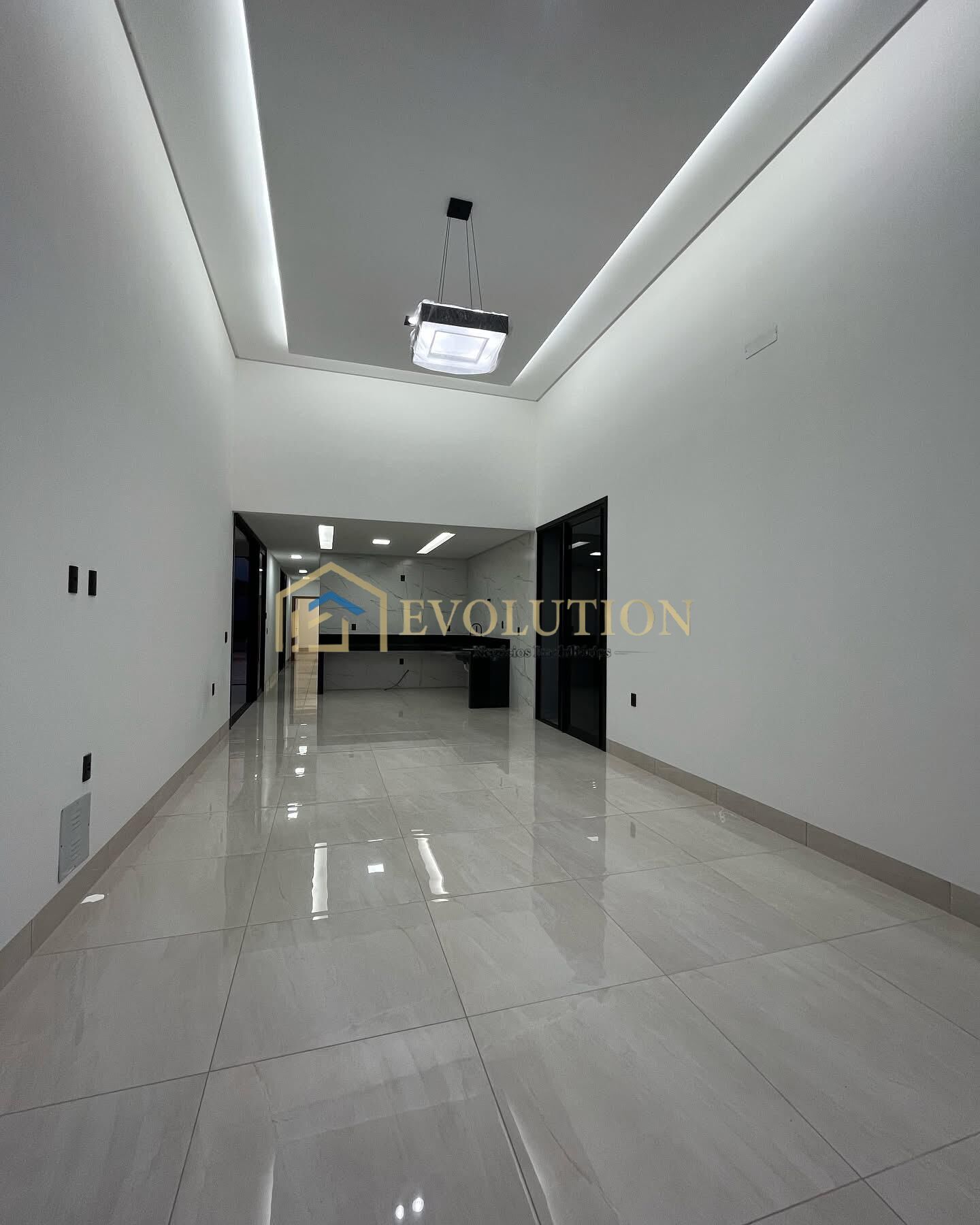 Casa à venda com 3 quartos, 199m² - Foto 10