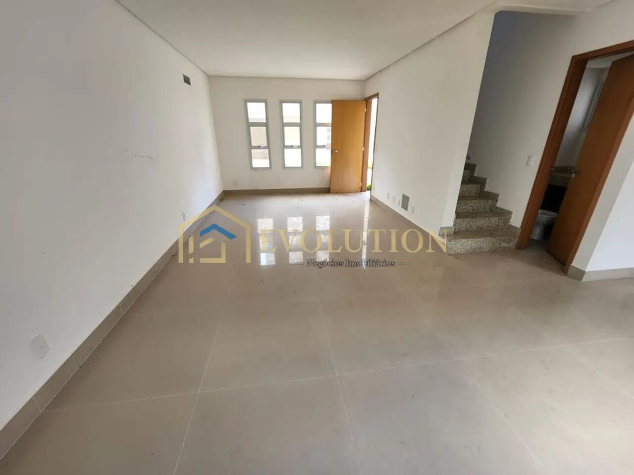 Casa de Condomínio à venda com 3 quartos, 100m² - Foto 3
