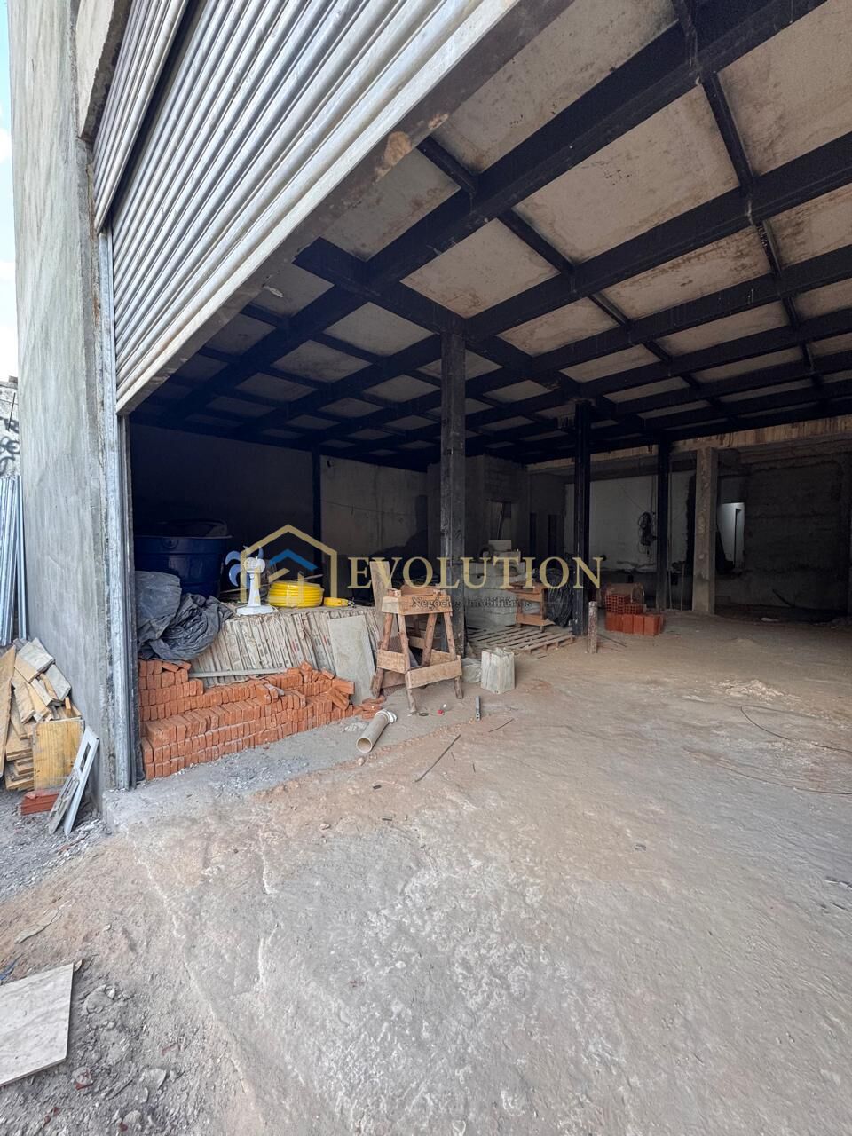 Loja-Salão à venda com 5 quartos, 597m² - Foto 1