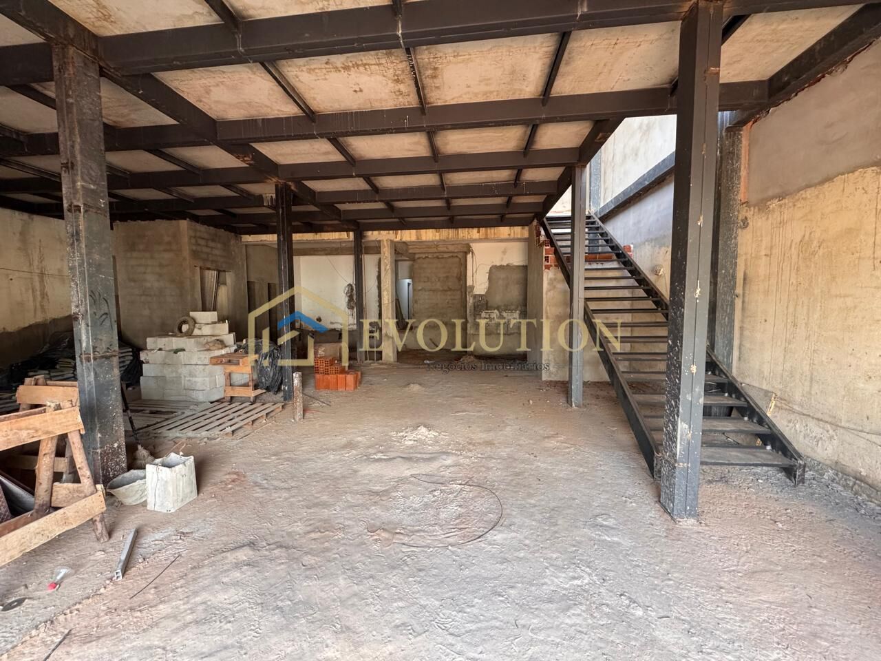 Loja-Salão à venda com 5 quartos, 597m² - Foto 11