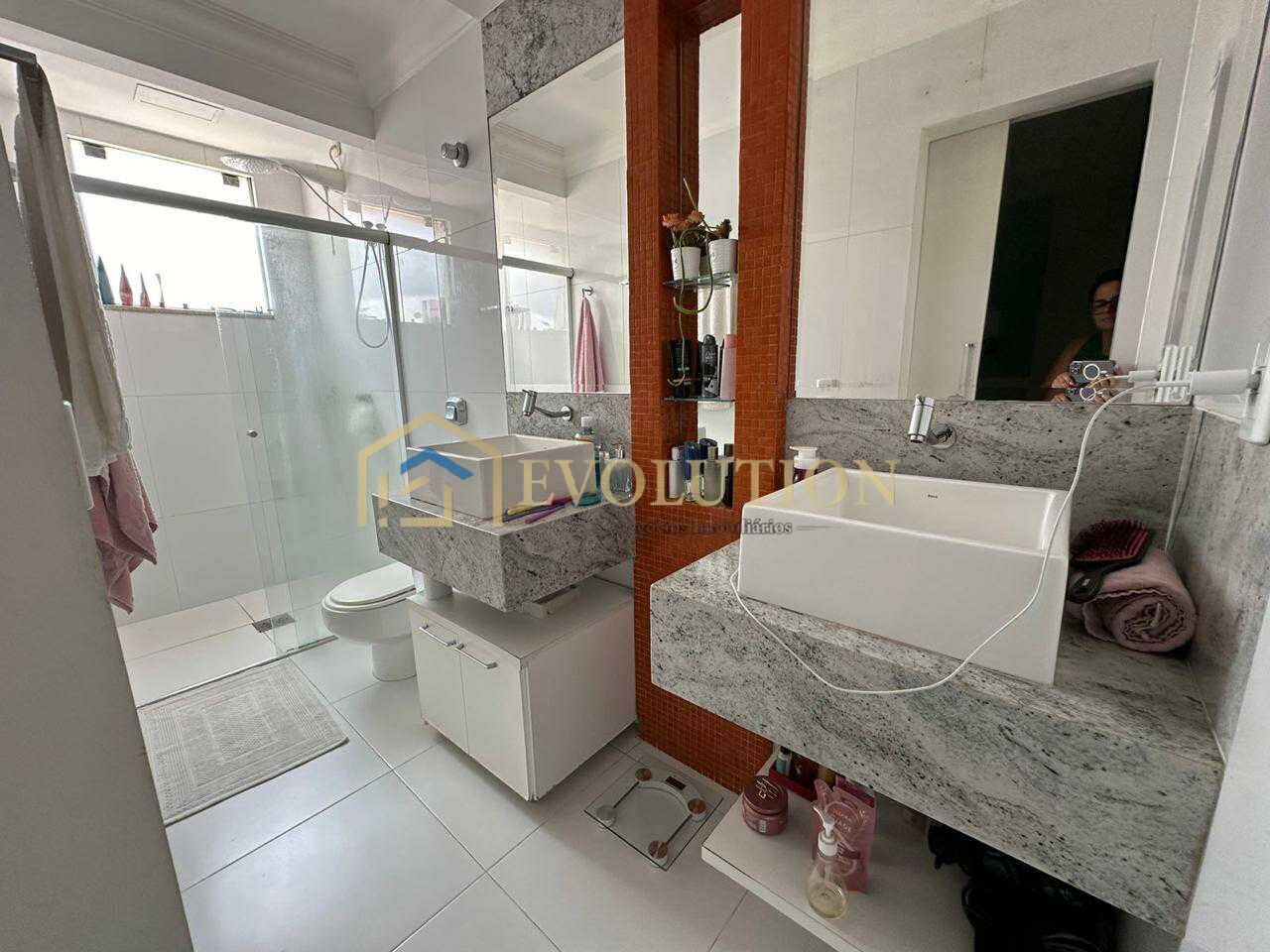 Casa à venda com 4 quartos, 380m² - Foto 6