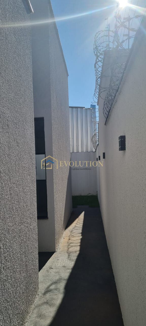 Casa à venda com 3 quartos, 95m² - Foto 11