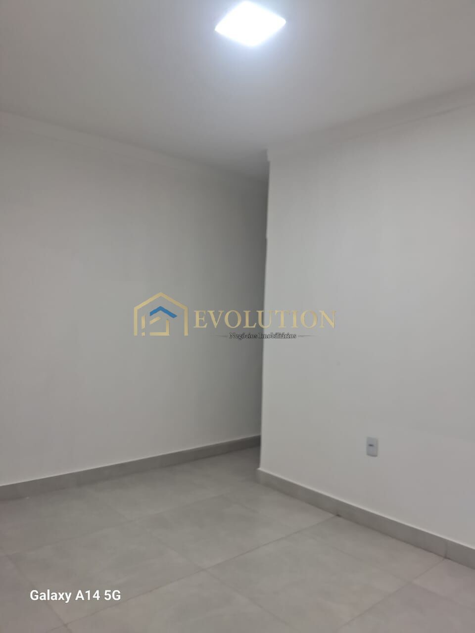 Casa à venda com 3 quartos, 99m² - Foto 5