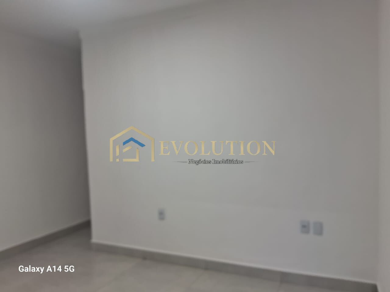Casa à venda com 3 quartos, 99m² - Foto 11