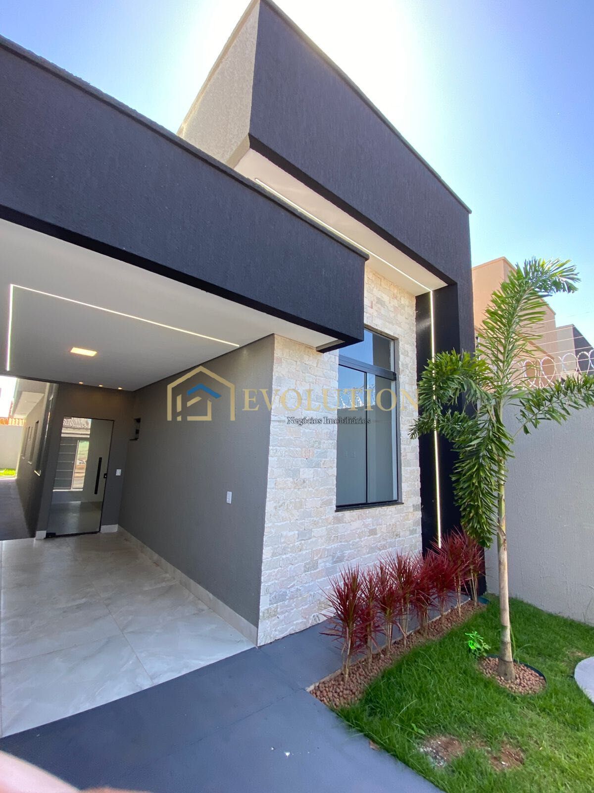 Casa, 3 quartos, 102 m² - Foto 1