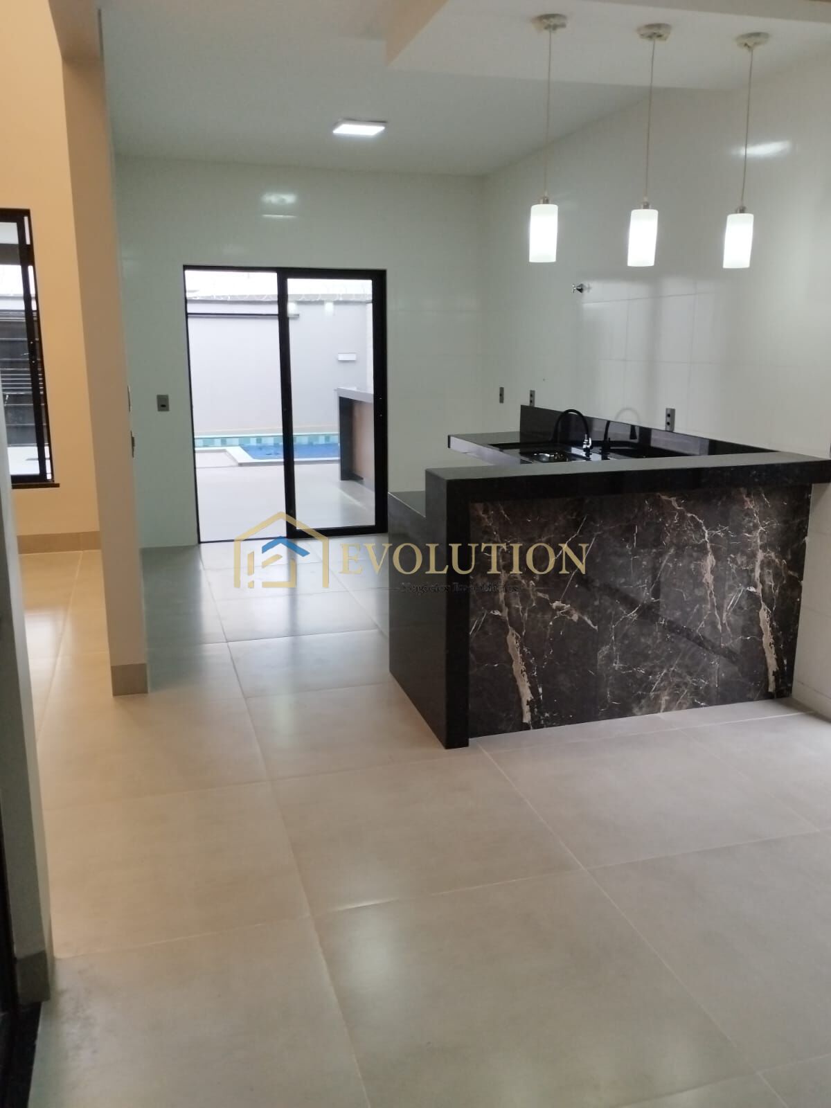 Casa à venda com 3 quartos, 126m² - Foto 8