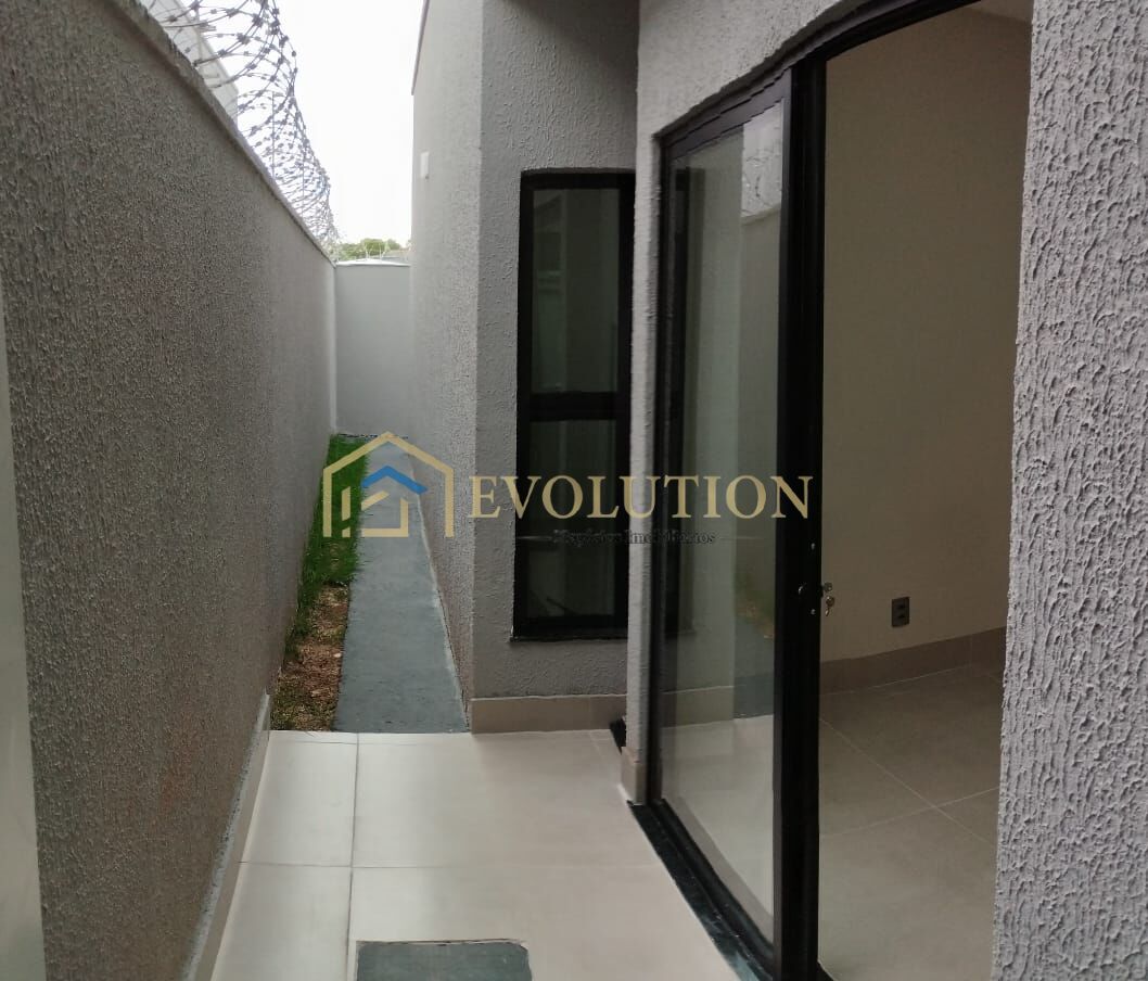 Casa à venda com 3 quartos, 126m² - Foto 11