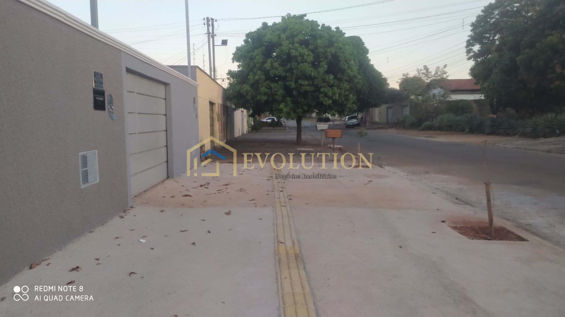 Casa à venda com 3 quartos, 115m² - Foto 2