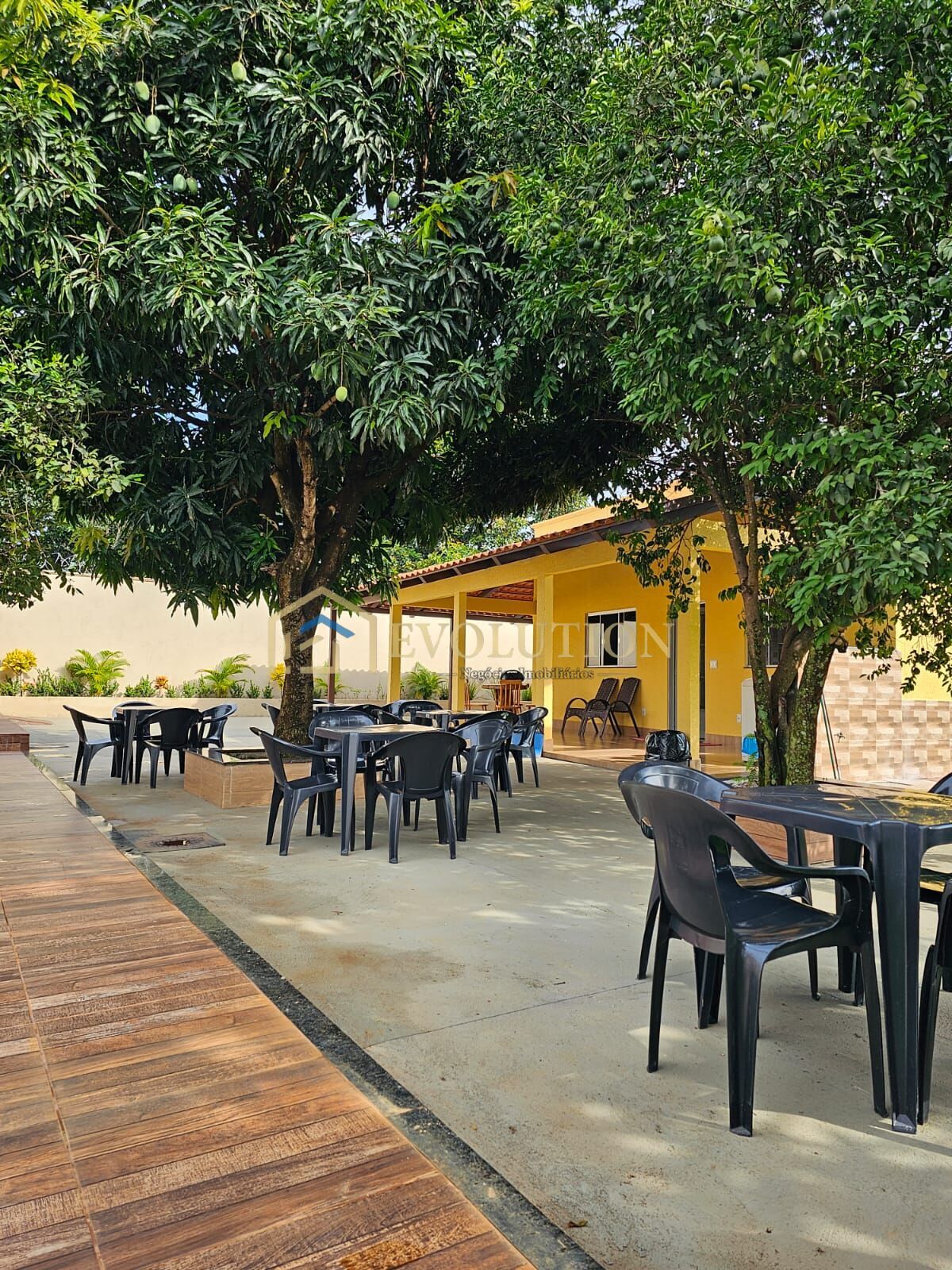 Chácara à venda com 4 quartos, 1300m² - Foto 22