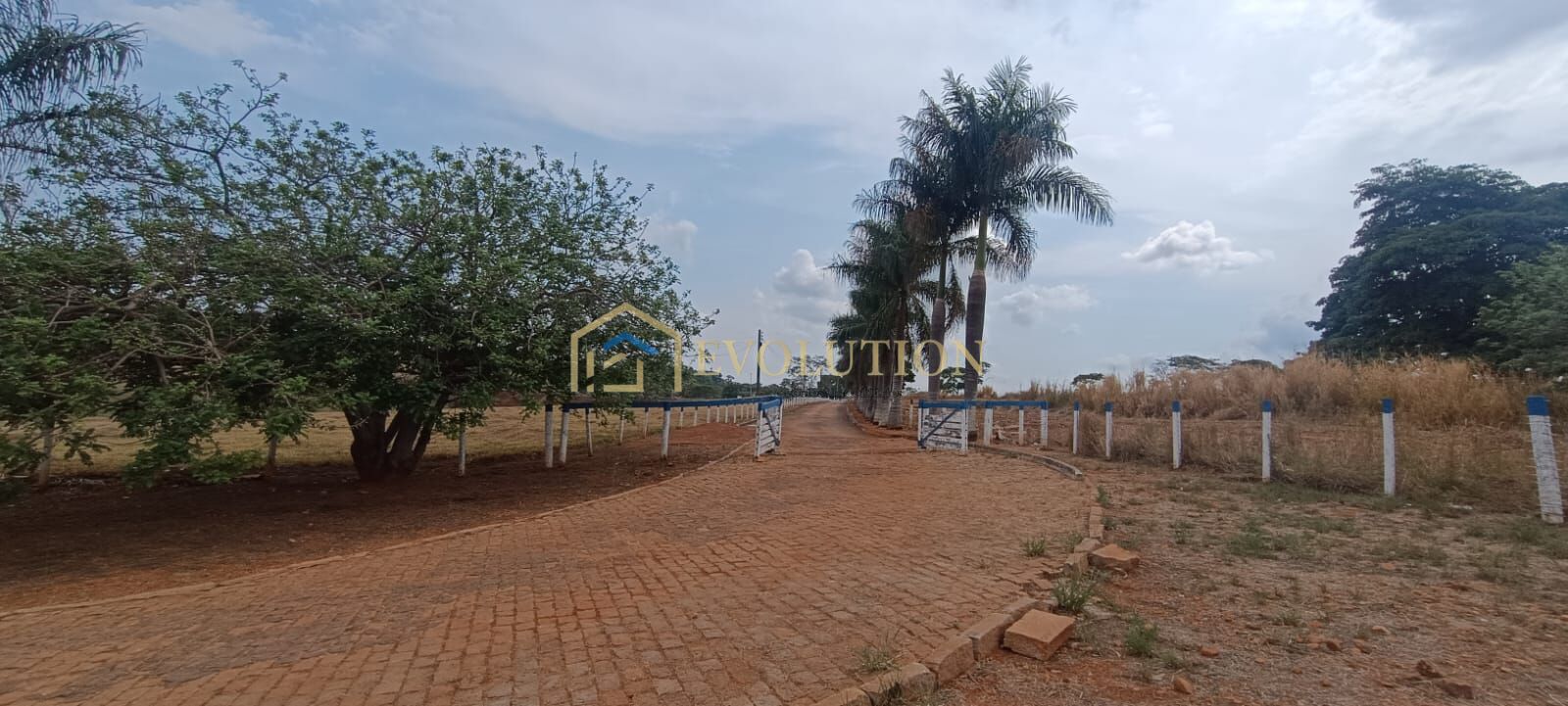 Chácara à venda com 15 quartos, 5m² - Foto 10