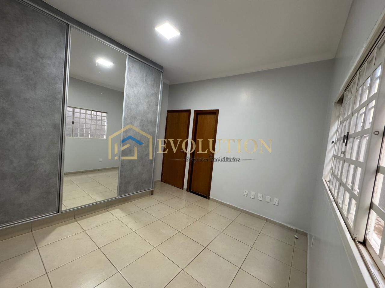 Casa, 3 quartos, 270 m² - Foto 6