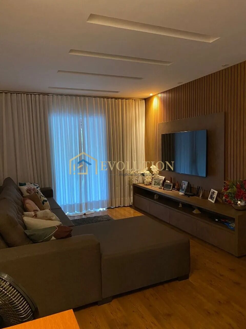 Casa à venda com 2 quartos, 230m² - Foto 5