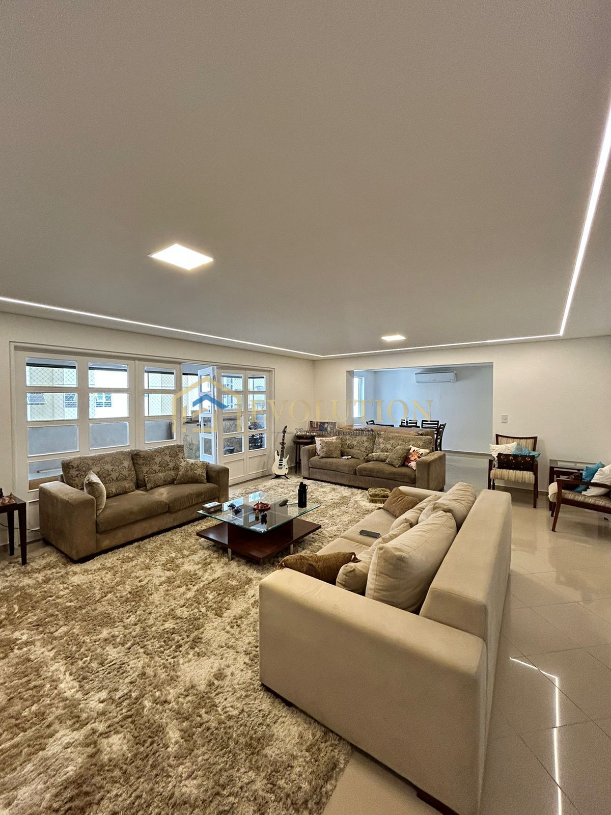 Apartamento, 4 quartos, 204 m² - Foto 2