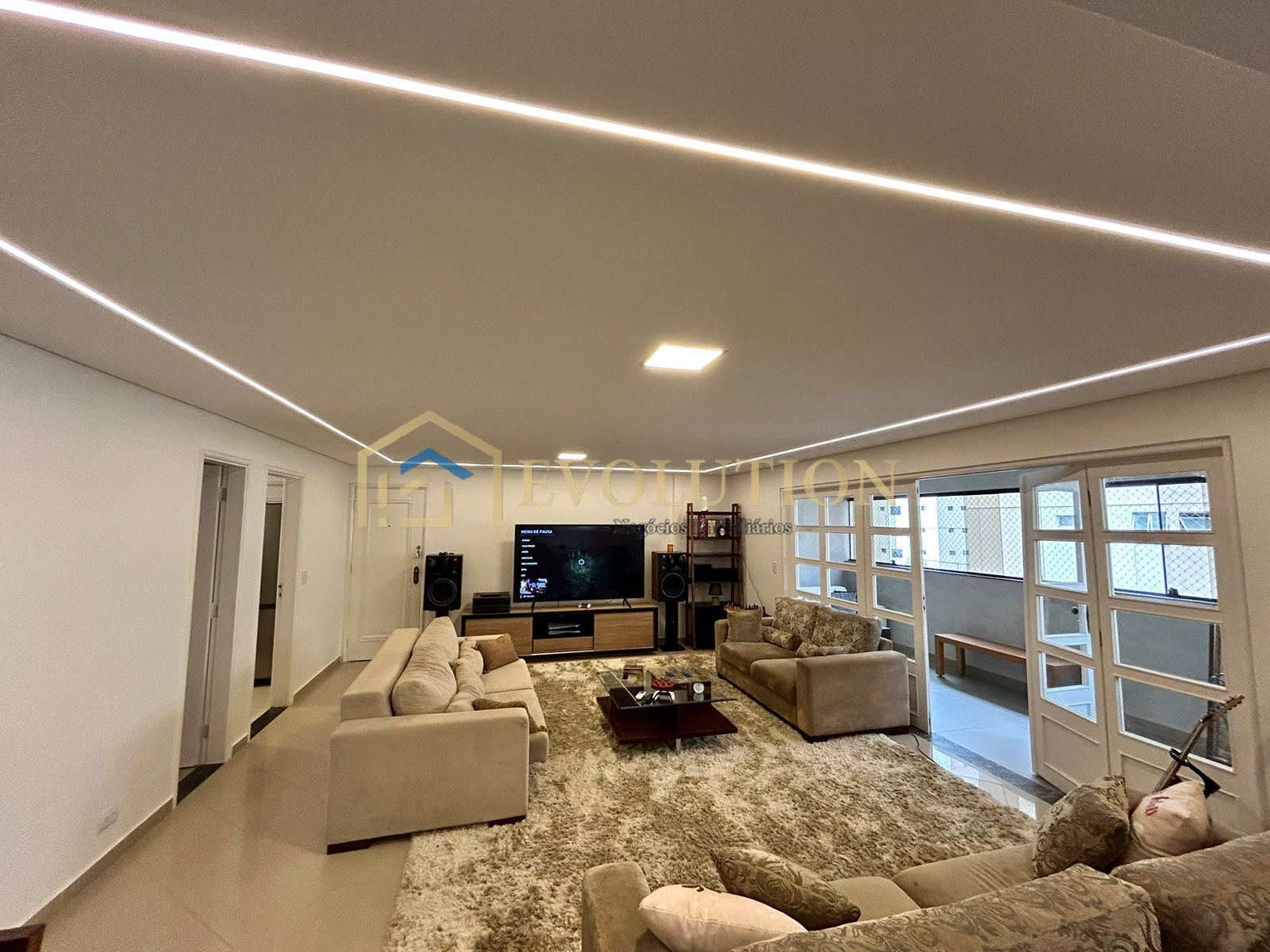 Apartamento, 4 quartos, 204 m² - Foto 1