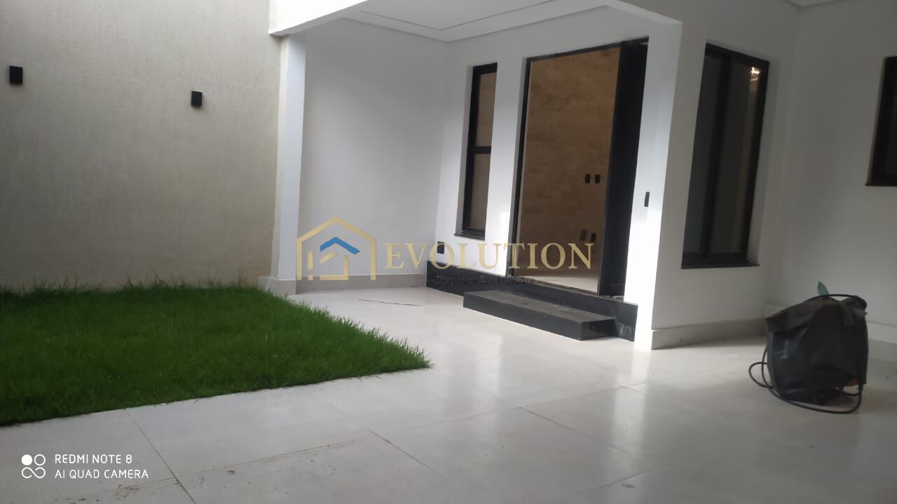 Casa à venda com 3 quartos, 226m² - Foto 12