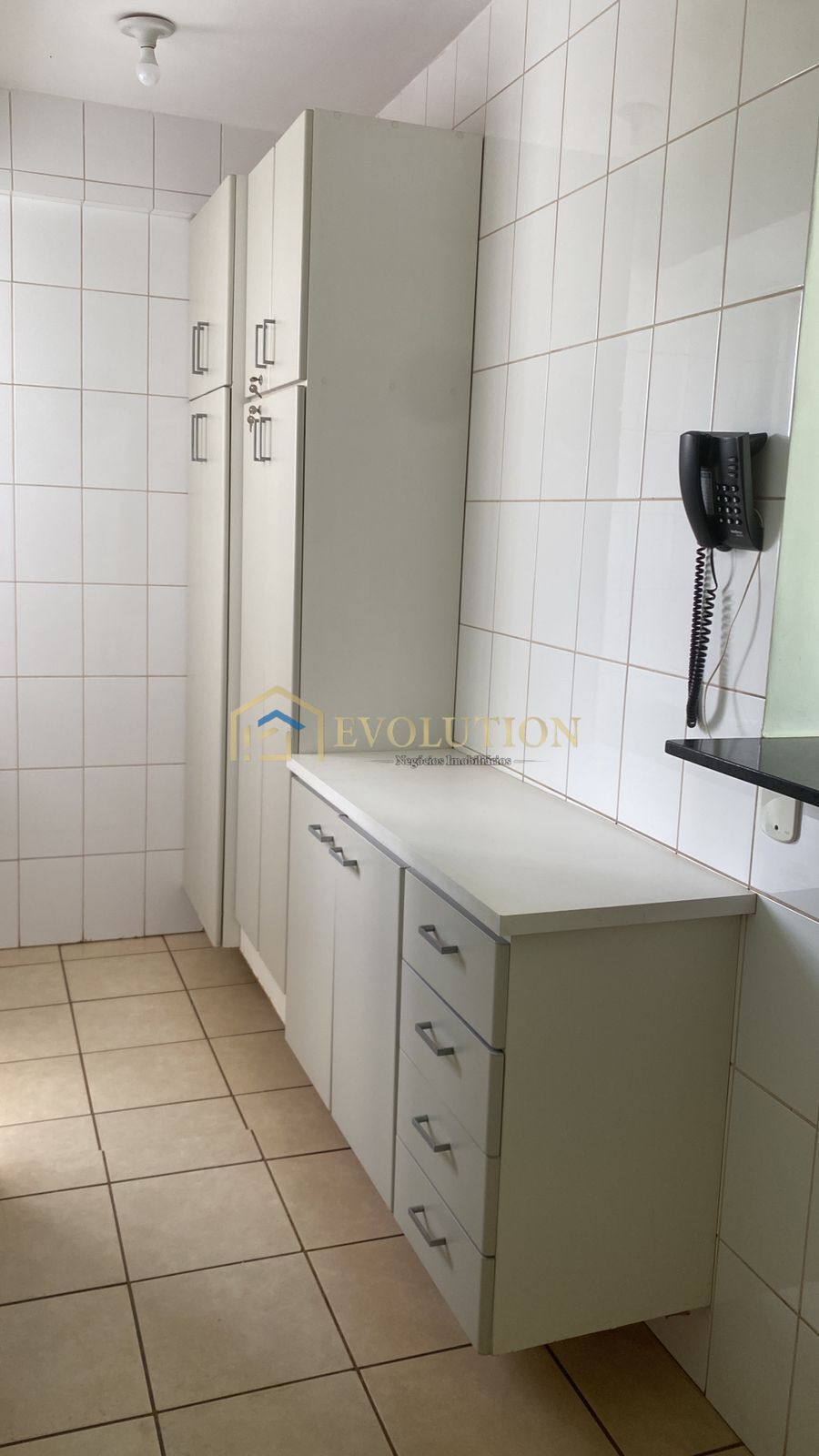 Apartamento para alugar com 3 quartos, 76m² - Foto 6