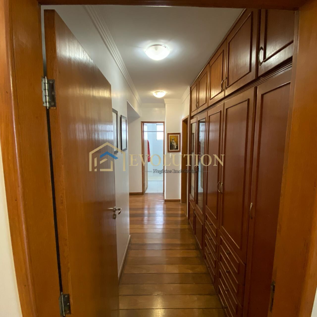 Apartamento à venda com 3 quartos, 133m² - Foto 6