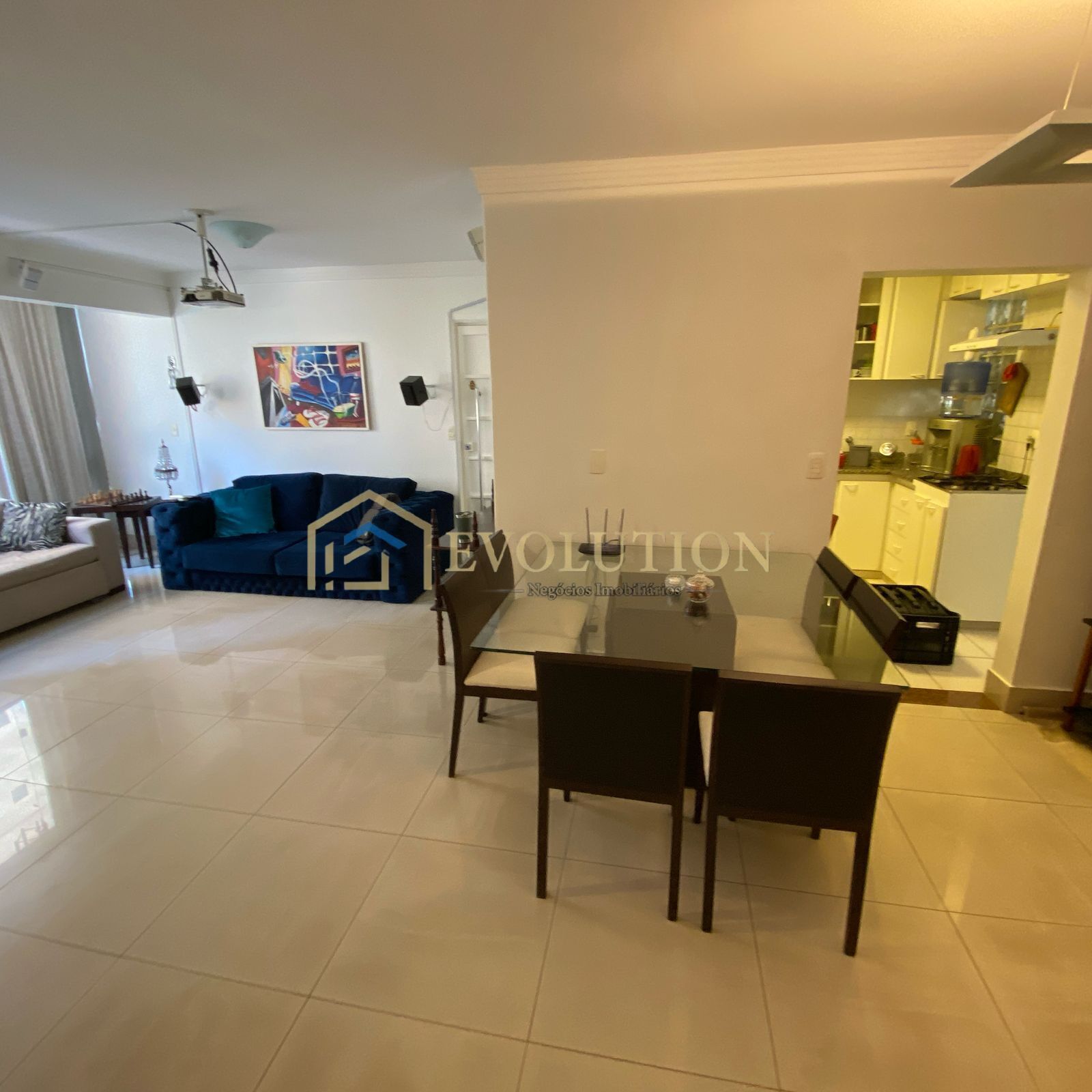 Apartamento à venda com 3 quartos, 133m² - Foto 4