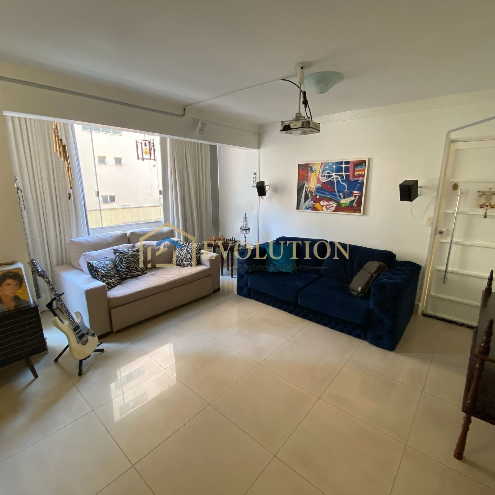 Apartamento à venda com 3 quartos, 133m² - Foto 3