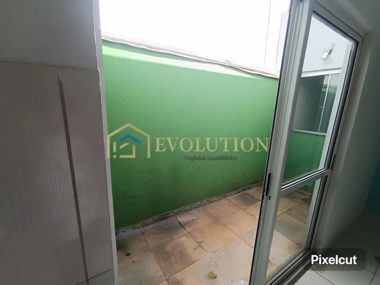 Casa à venda com 2 quartos, 57m² - Foto 7