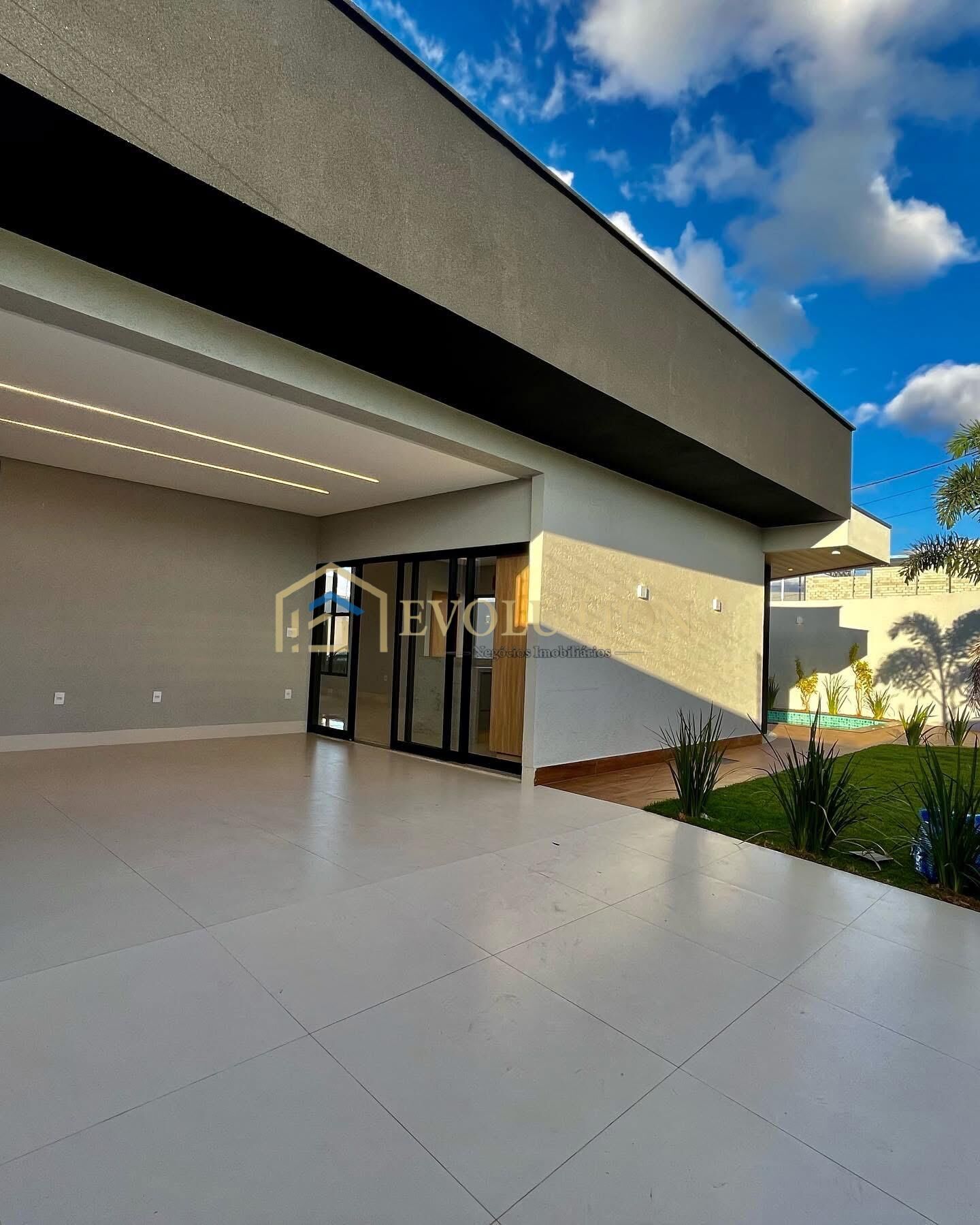 Casa à venda com 3 quartos, 177m² - Foto 5