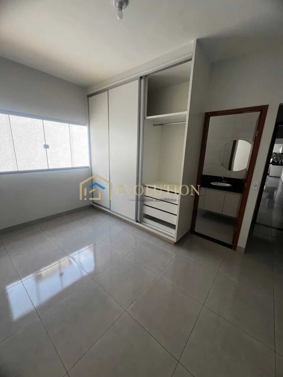 Casa à venda com 2 quartos, 84m² - Foto 6