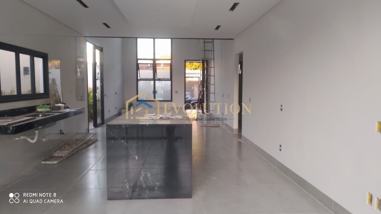 Casa à venda com 4 quartos, 380m² - Foto 17