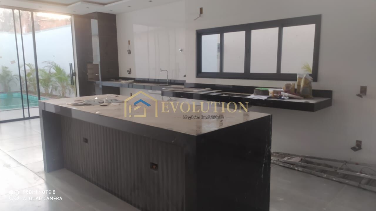 Casa à venda com 4 quartos, 380m² - Foto 16