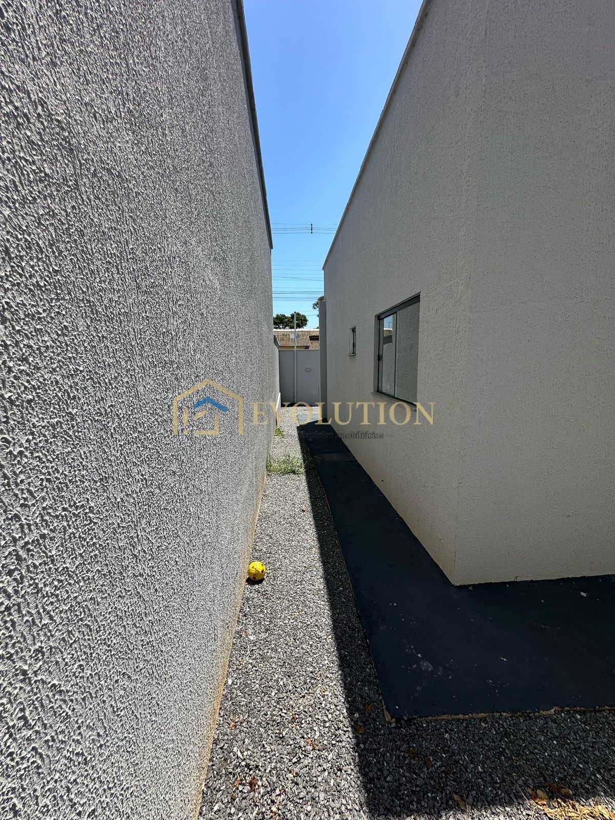 Casa à venda com 2 quartos, 60m² - Foto 10