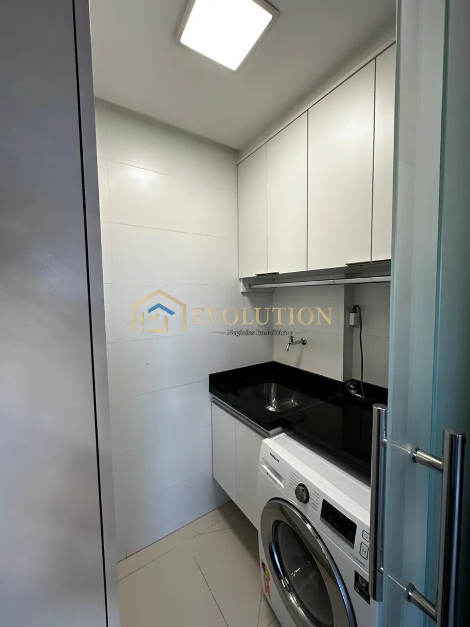 Apartamento à venda com 2 quartos, 89m² - Foto 4