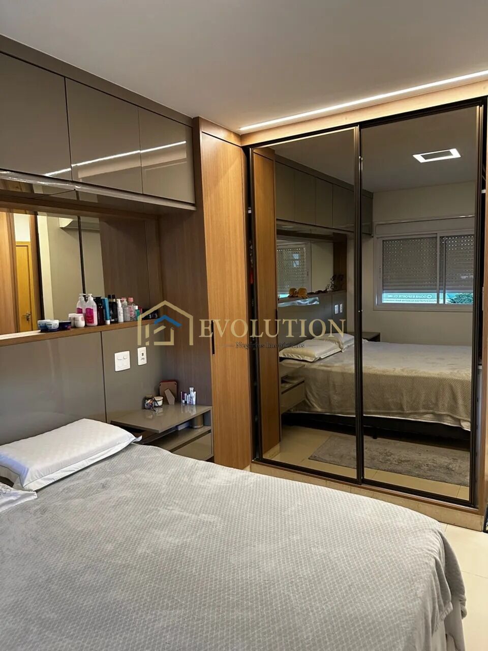 Apartamento à venda com 2 quartos, 89m² - Foto 11