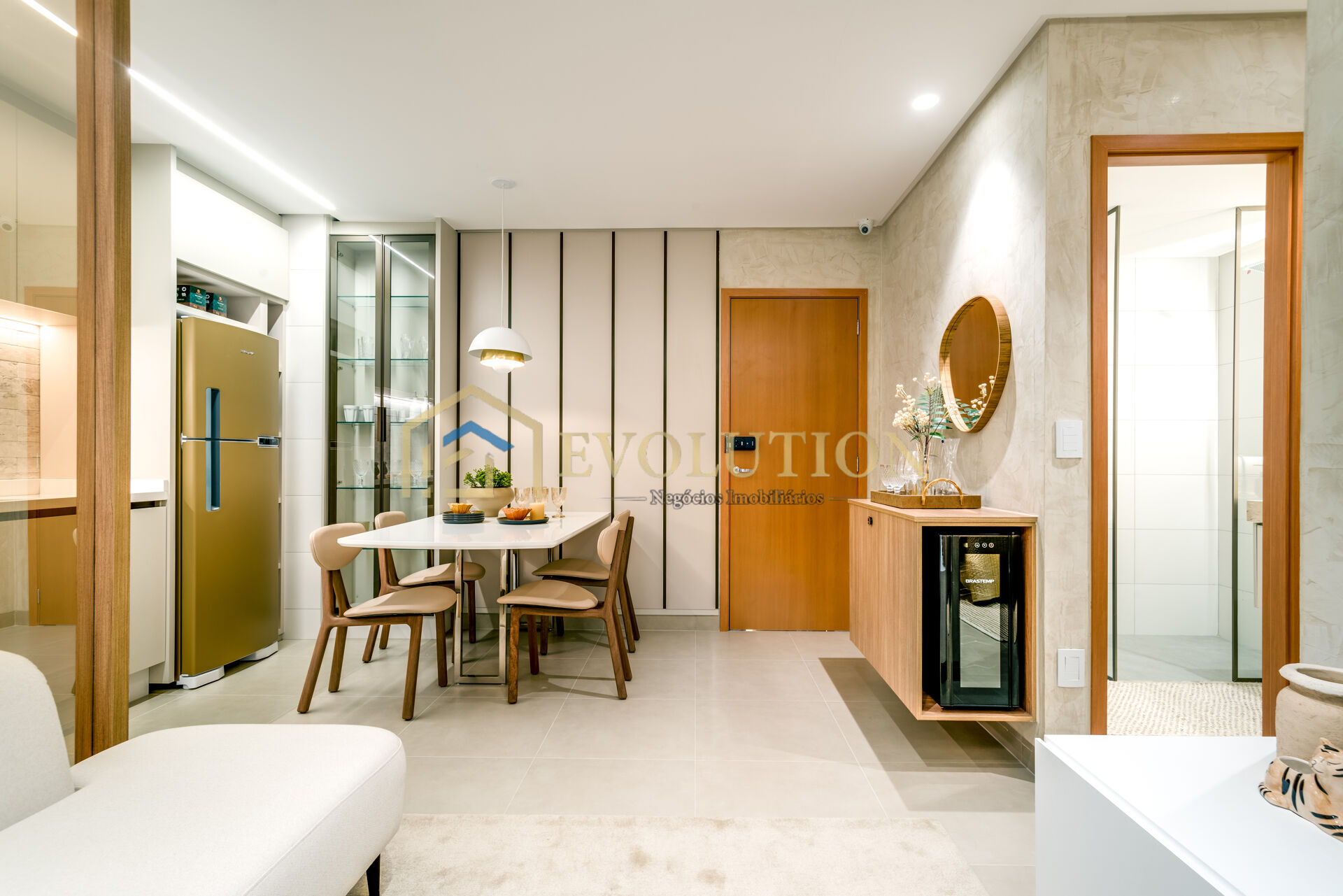 Apartamento à venda com 2 quartos, 63m² - Foto 2
