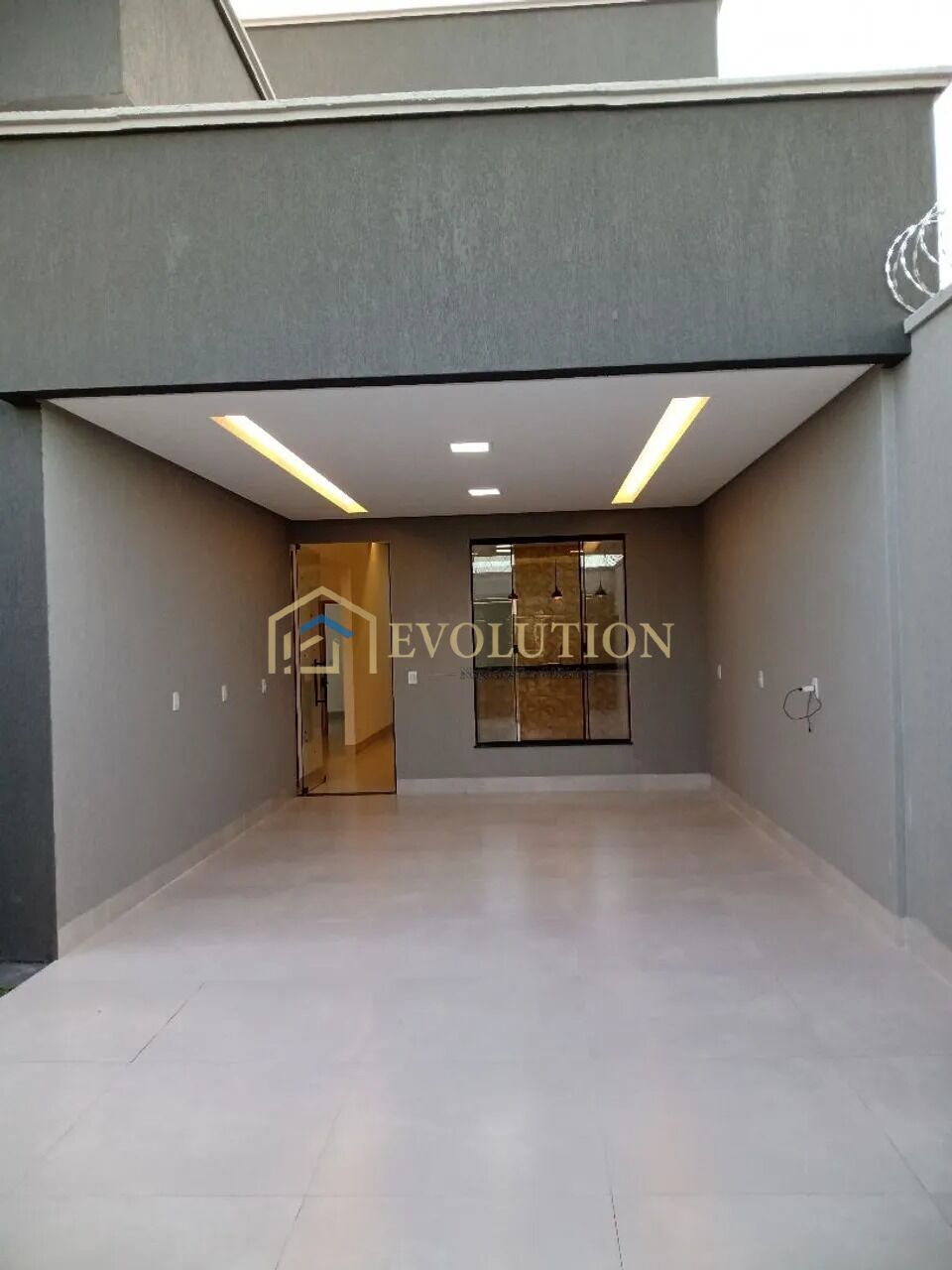 Casa à venda com 3 quartos, 144m² - Foto 4
