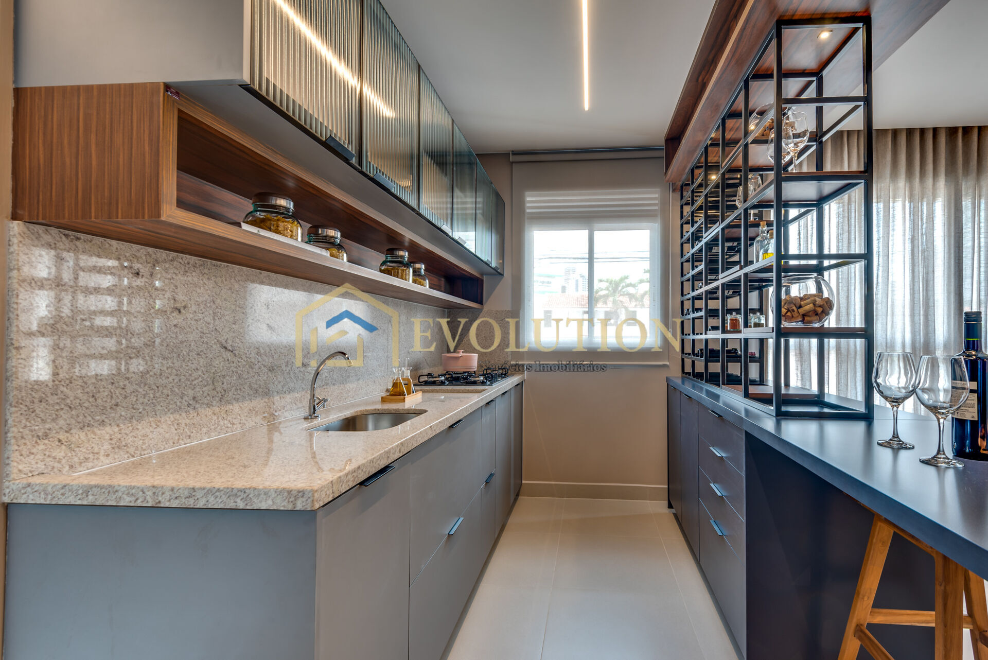 Apartamento à venda com 3 quartos, 88m² - Foto 4