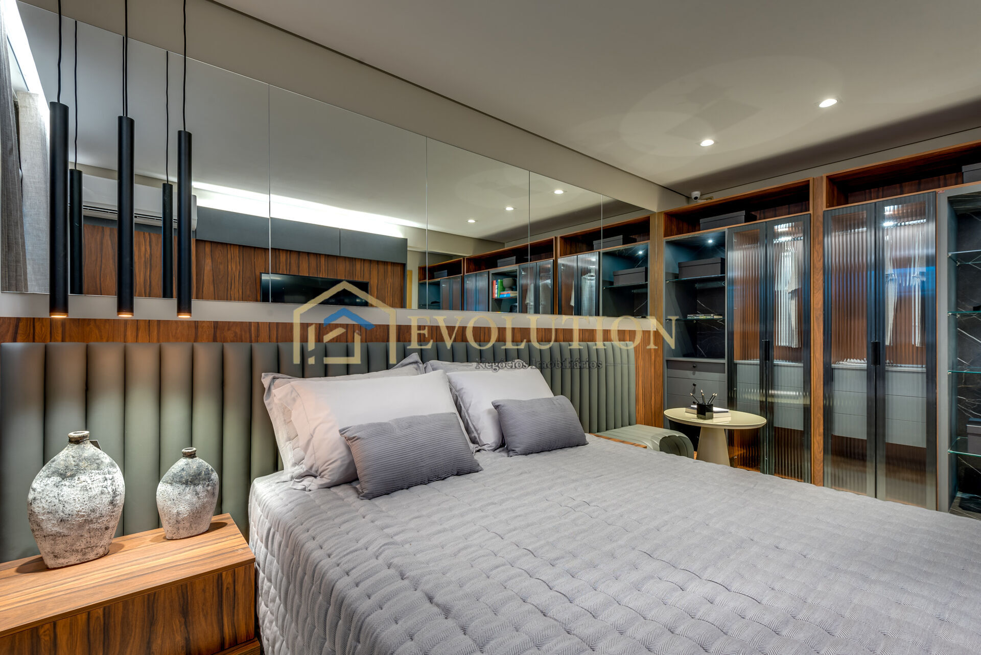 Apartamento à venda com 3 quartos, 88m² - Foto 2