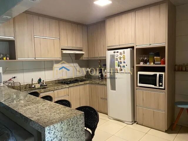 Casa à venda com 4 quartos, 117m² - Foto 4