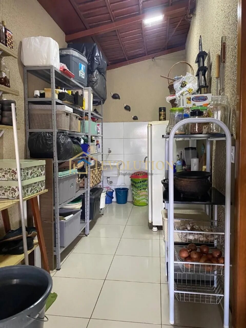 Casa à venda com 4 quartos, 117m² - Foto 12