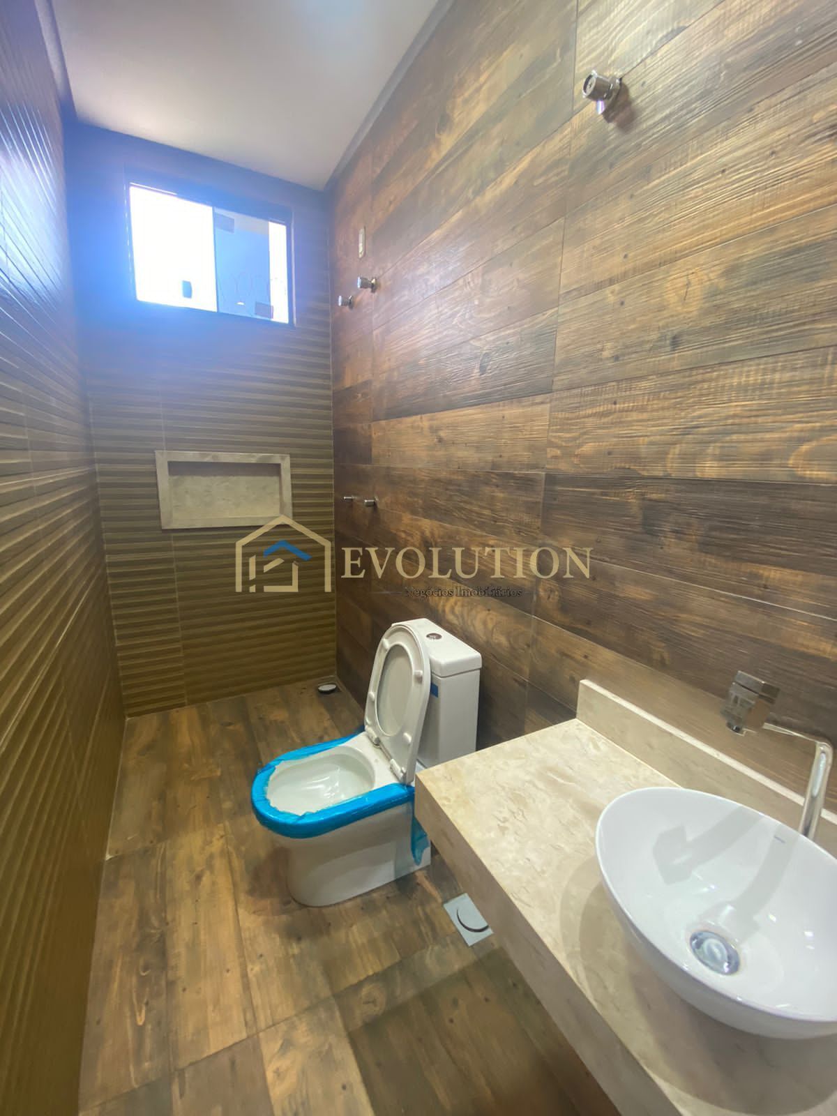 Casa à venda com 4 quartos, 230m² - Foto 11